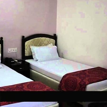 Hotel Gulshan International Колката Екстер'єр фото